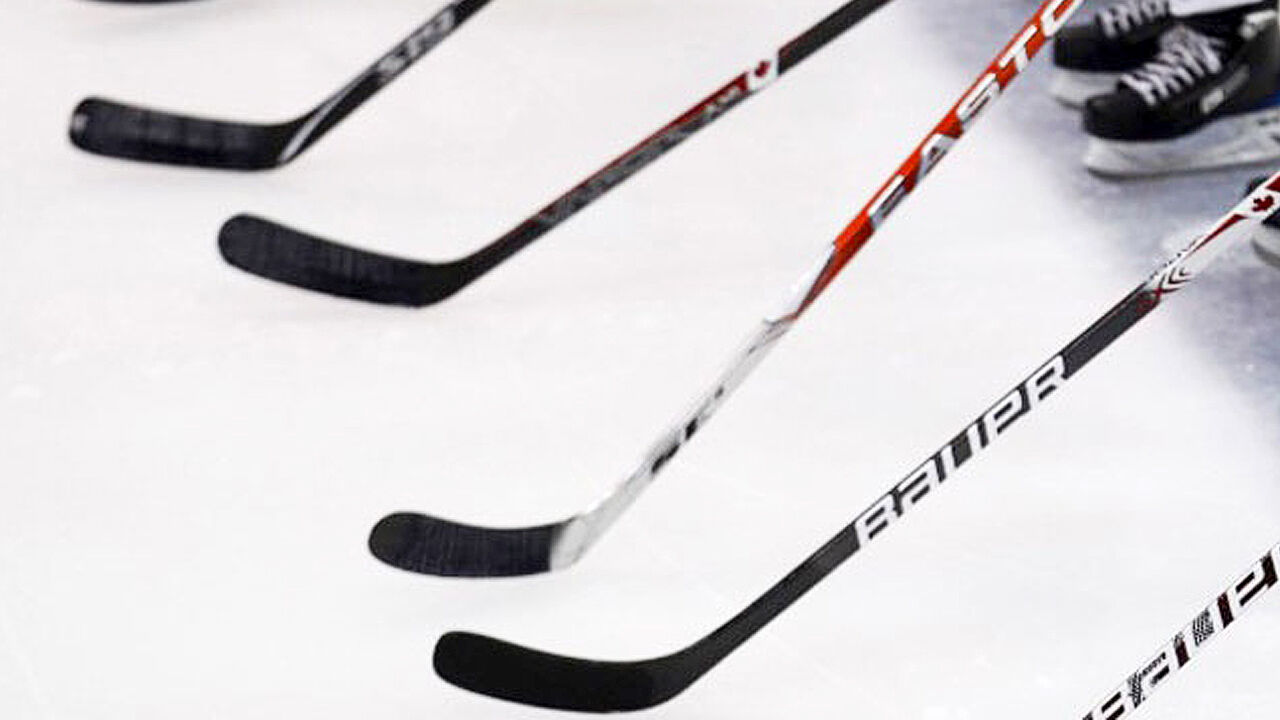 hockey-sticks-winter-sport_1513271548447_9683660_ver1-0.jpg
